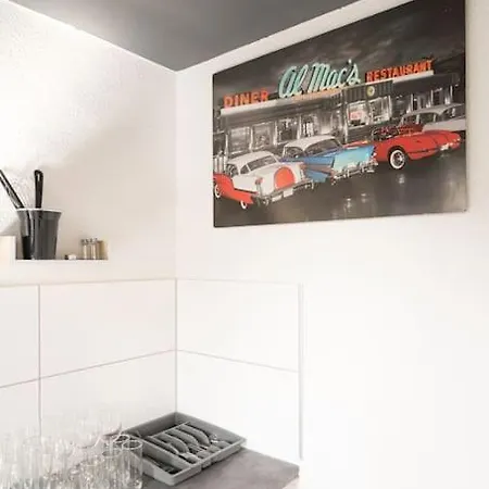 - New York In The Heart Of - Betten & Sofa - 5 Mins Station Hbf - Big Tv & Wifi -